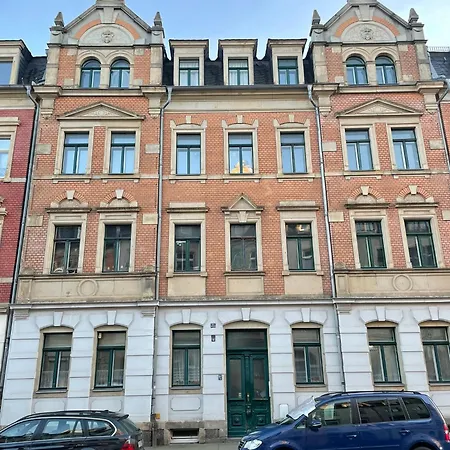 Grosses 3-zimmer In Freital, Nahe Dresden Teilen Speichern アパート フライタール